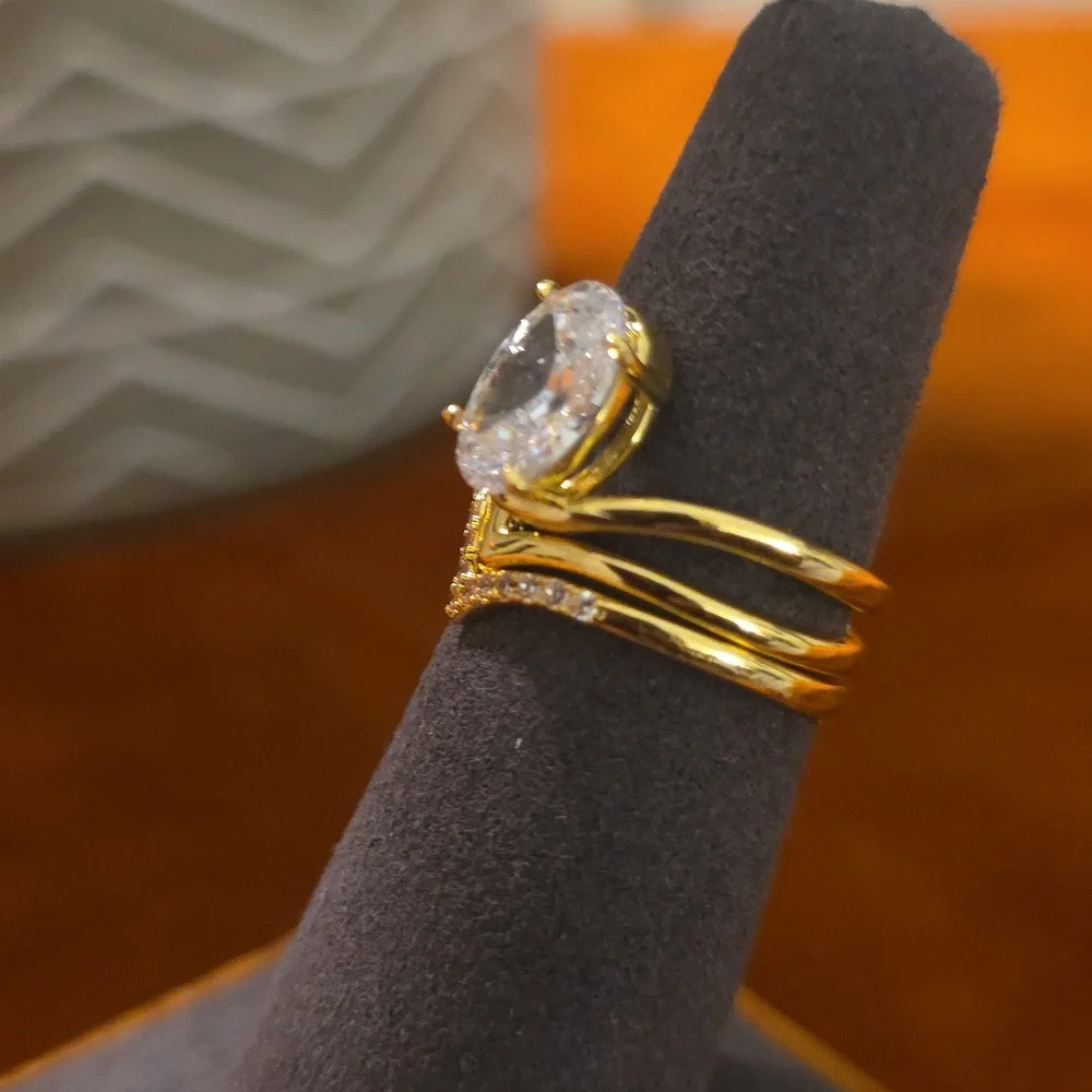 Elegant Gold Plated  and Zirconia  Women's Ring